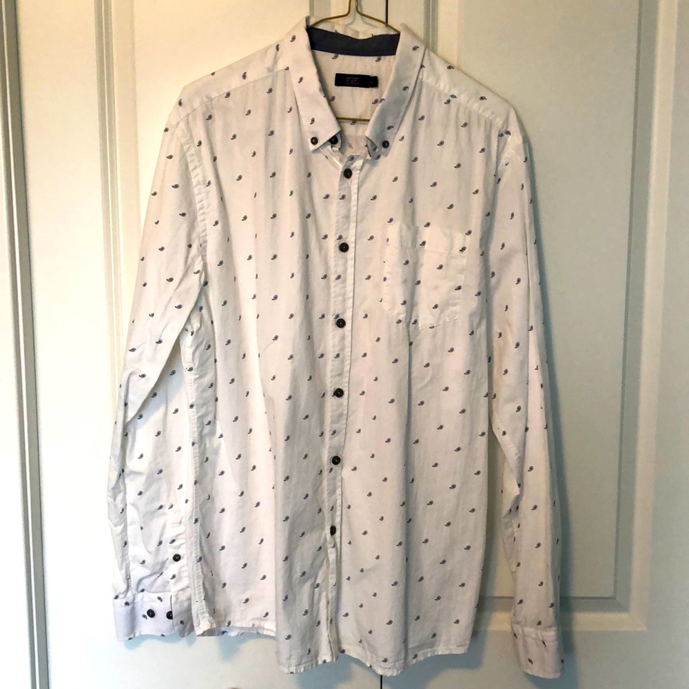Men’s dress button down top